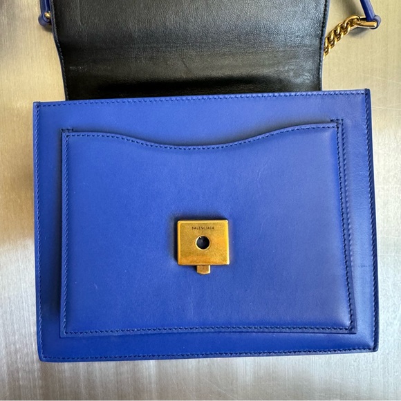 Balenciaga Sharp Logo Chain Bag in Blue - Picture 5 of 9